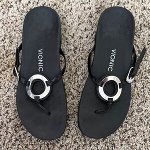 Vionic Karina Orthotic Thong Sandals - Black/Silver - Size 10